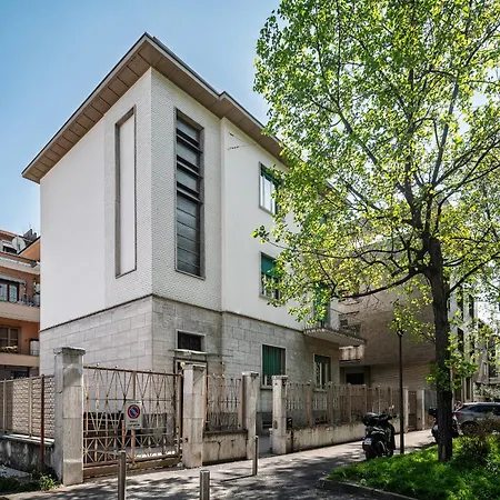 Appartement Classbnb - Designer Lofts On The Lower Ground Floor Milaan