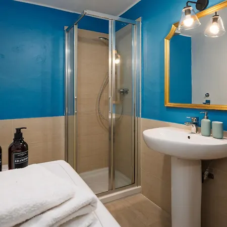 Classbnb - Designer Lofts On The Lower Ground Floor Appartement Milaan